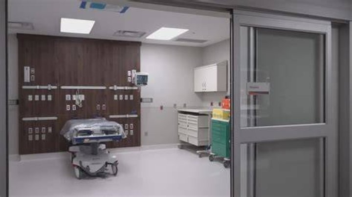 Can I leave the emergency room without being discharged?