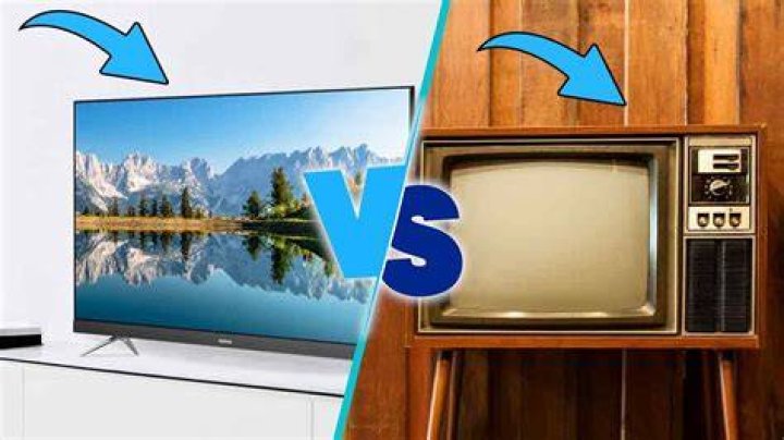 What's the difference between a smart TV and a regular TV?