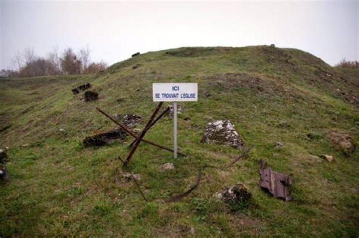 What does no man's land look like?
